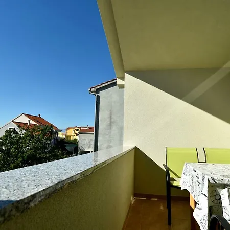 Armando Apartmán